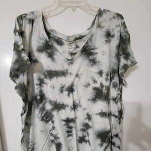 Torrid Classic Fit V Neck Pocket Tee - Tie Dye Green - sz 2